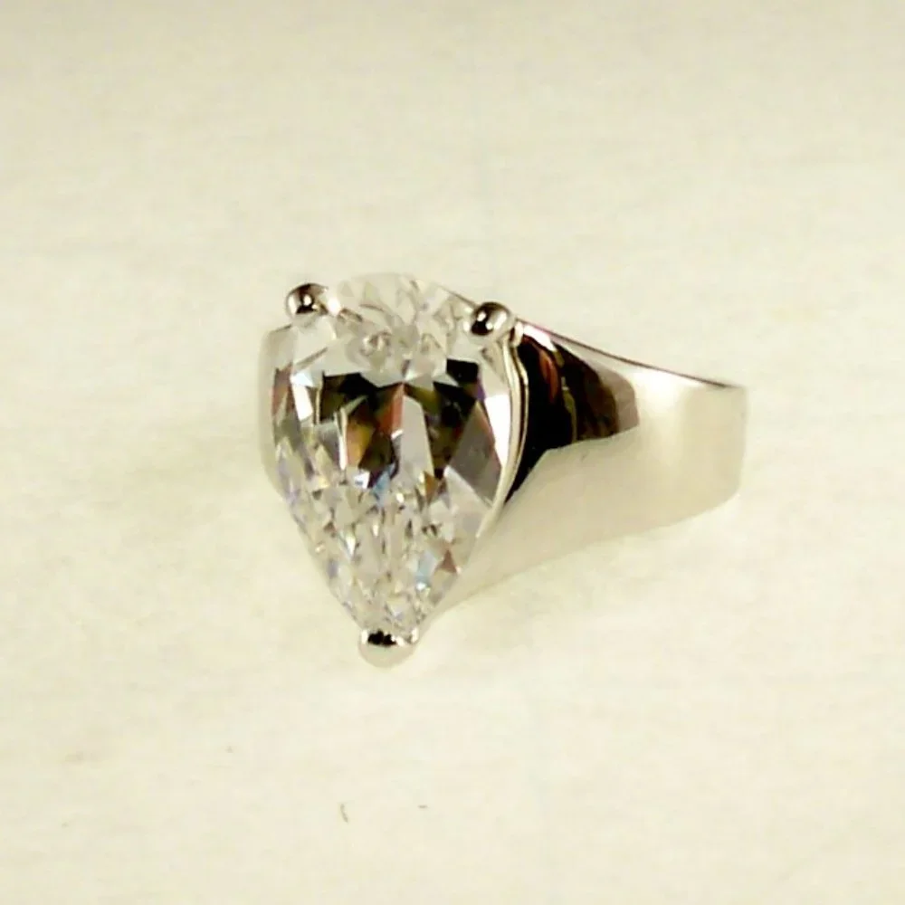 NEW Tear Drop Cubic Zirconias Silver DESIGNER Ring